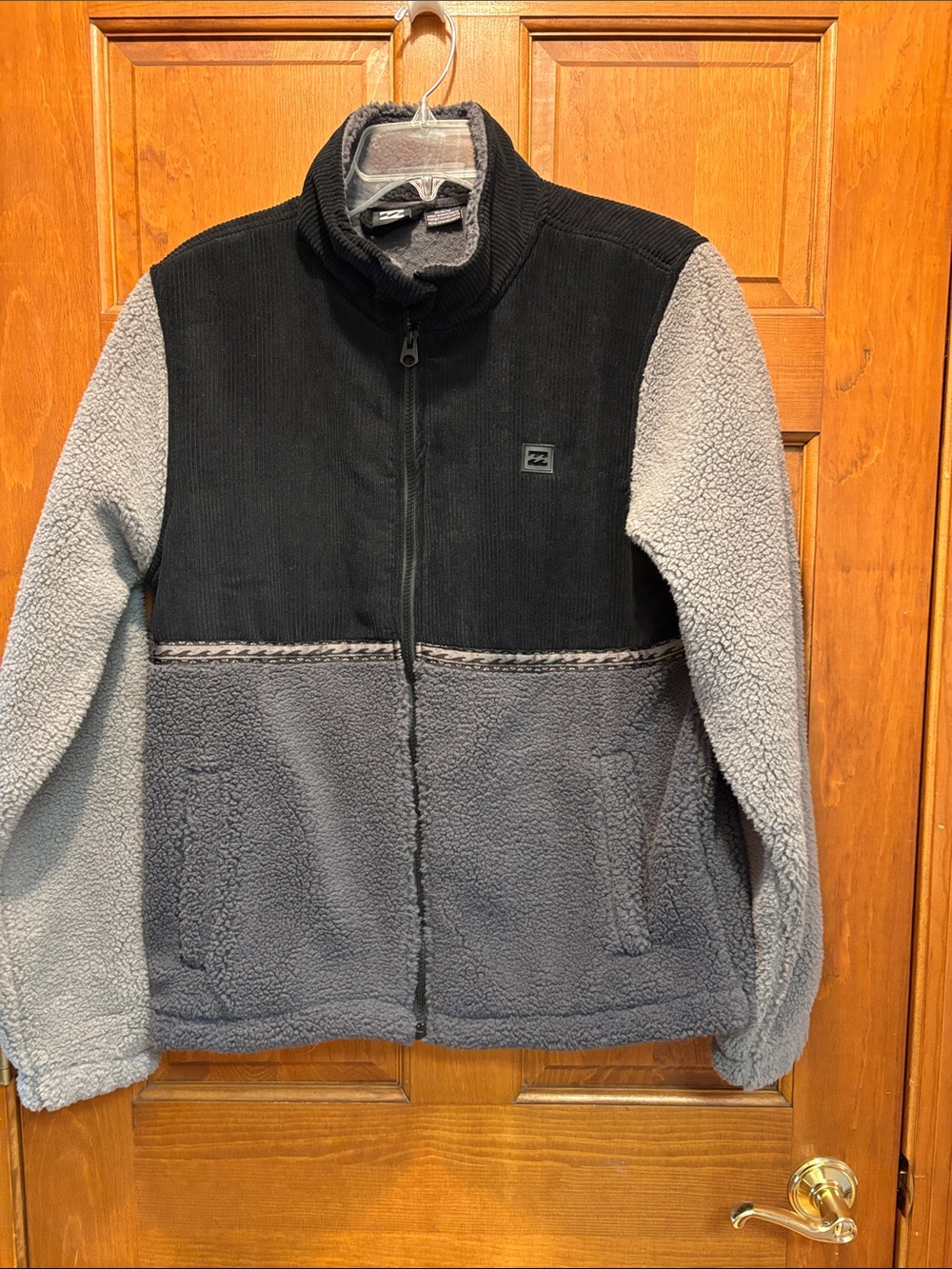 Billabong Two-Tone Sherpa Black and Gray Fleece Zip Jacket